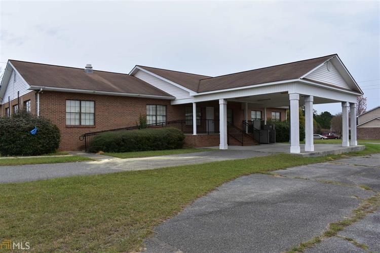 1806 Edwina Dr, Vidalia, GA 30474